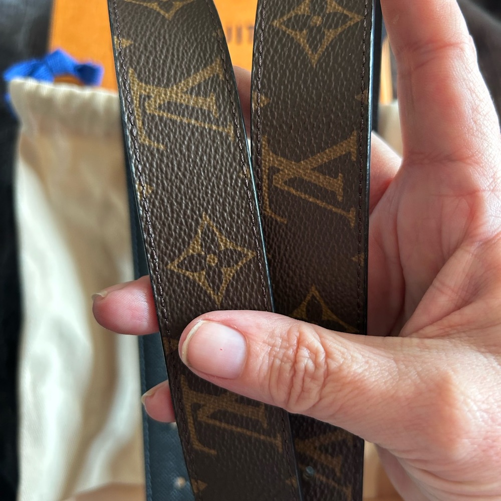 Louis Vuitton Belt size small or medium.. worn only a couple times EUC